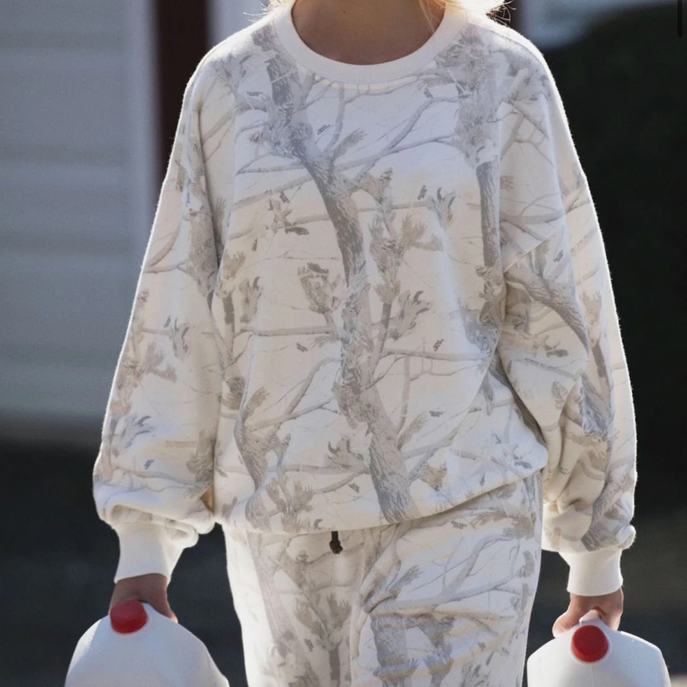 Dairy Boy Woodland Camo Large Crew Neck Sweatshirt NWT